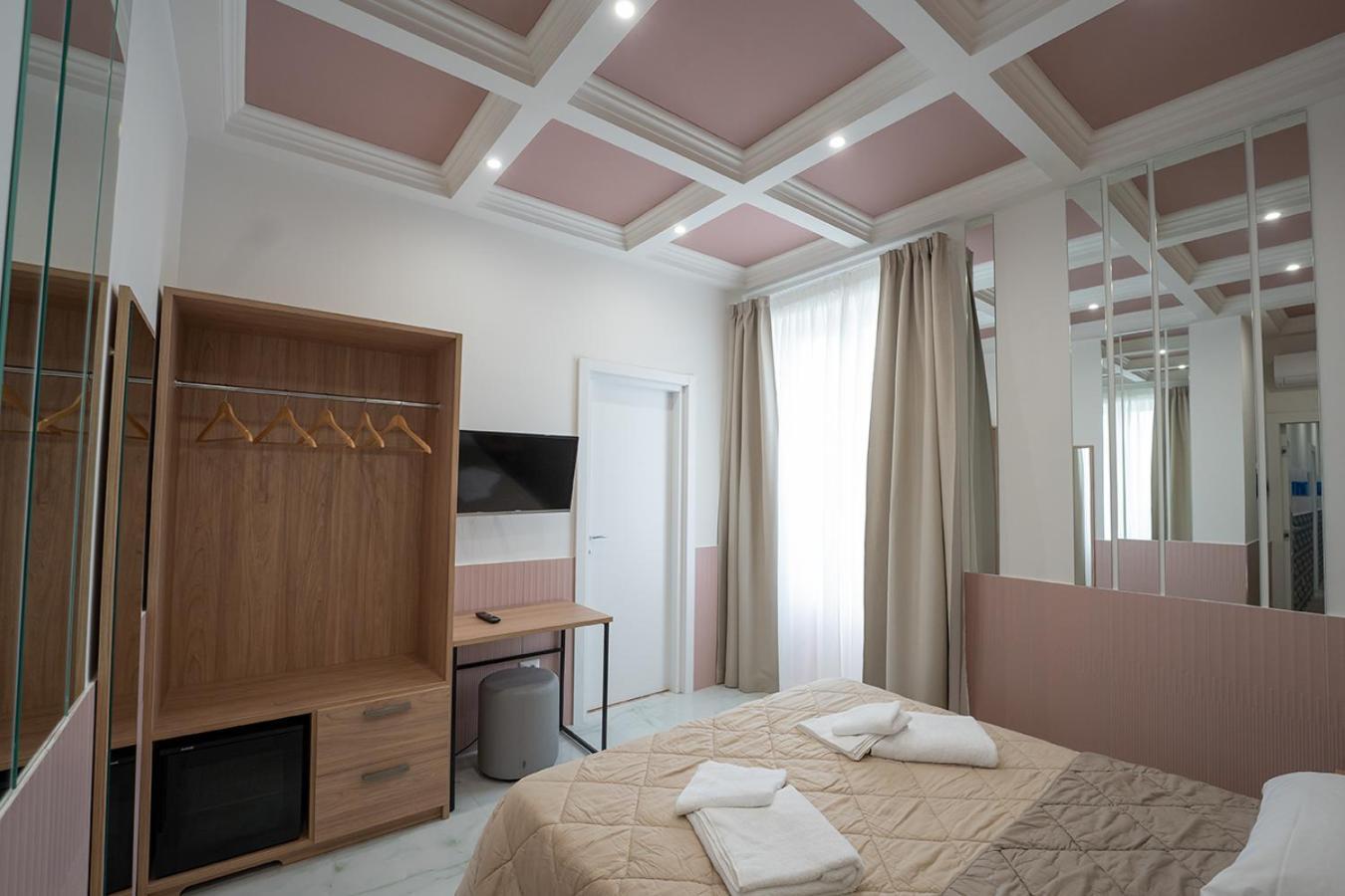 P.C. Boutique Medina H. Napoli Centro, By Clapa Group Hotel ภายนอก รูปภาพ