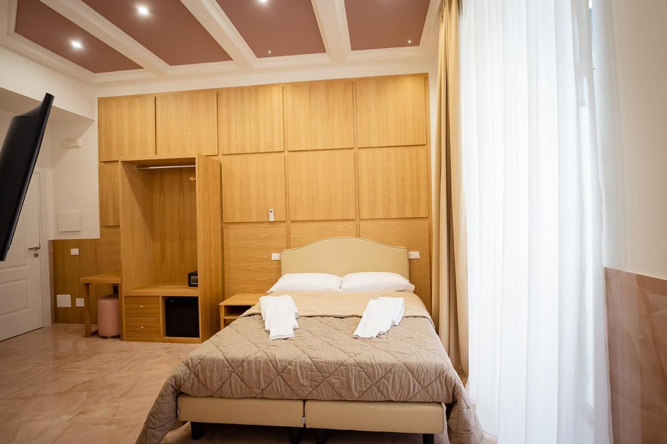 P.C. Boutique Medina H. Napoli Centro, By Clapa Group Hotel ภายนอก รูปภาพ